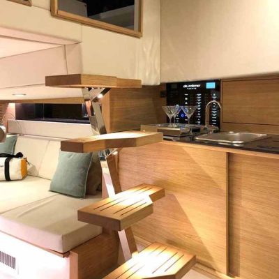 cocina interior yate