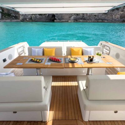 terraza comedor yate