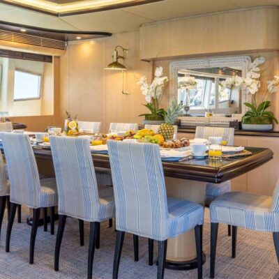 salon comedor yate