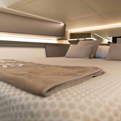 camarote cama doble yate
