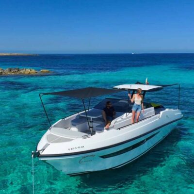 pareja fondeo yate bimini