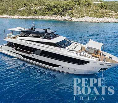 yate blanco fondeo logo pepeboats ibiza