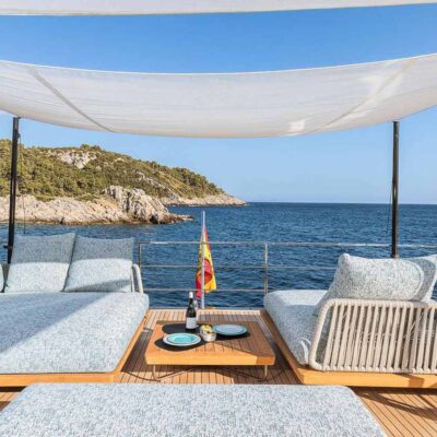 solarium bimini yate