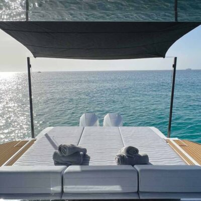 yate blanco bimini solarium popa