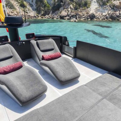tumbonas solarium proa yate